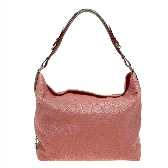 LOUIS VUITTON
Antheia Hobo PM
Est. Retail $3,250 - Picture 1 of 10